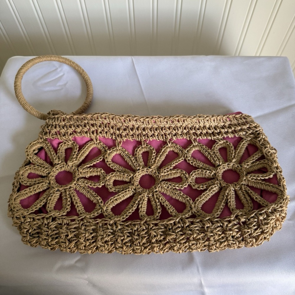 Mud Pie Clutch Purse Small Wristlet Daisy Cuff Clutch Pouch Pink Straw